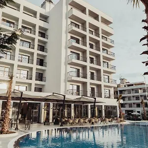 4* Hotel Delight &