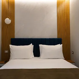 Delmar Golem (Tirana)