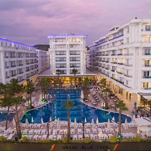 Grand Blue Fafa & Semesteranläggning (resort)